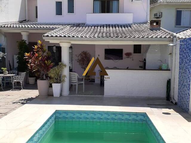 #27 - Casa para Venda em Rio de Janeiro - RJ - 1